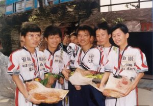 哈兰德：年轻天才如何在足球世界中崭露头角与成就辉煌